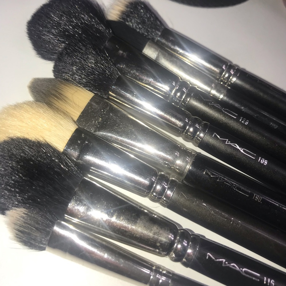 Authentic Mac brush set full size